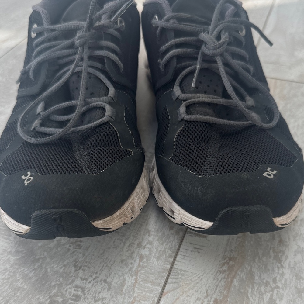 On Running Cloud Women's Running Shoes in Black size W10‎ - Picture 10 of 10